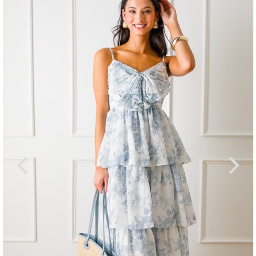 Chic Blue Floral Layered Midi Dress